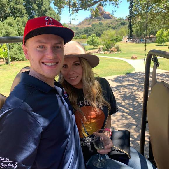 Meet your Posher, Nicole rae - Picture 1 of 1